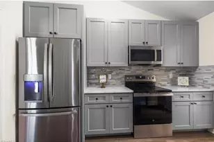 813 Valley Oak Dr, Greensboro, NC 27406 - Photo 11