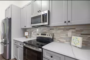 813 Valley Oak Dr, Greensboro, NC 27406 - Photo 9