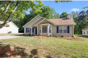 813 Valley Oak Dr, Greensboro, NC 27406 - Photo 3