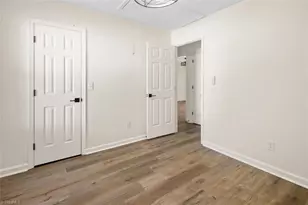 813 Valley Oak Dr, Greensboro, NC 27406 - Photo 23