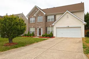 1336 Pondhaven Dr, High Point, NC 27265 - Photo 3