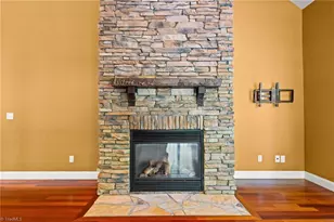 3321 Lower Lake Rd, Thomasville, NC 27360 - Photo 9