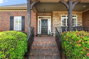 4391 Barrington Oaks Ct, Clemmons, NC 27012 - Photo 3