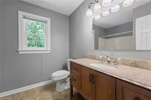 3919 Pondfield Ct, Greensboro, NC 27410 - Photo 19