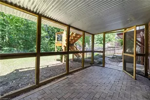 3919 Pondfield Ct, Greensboro, NC 27410 - Photo 33