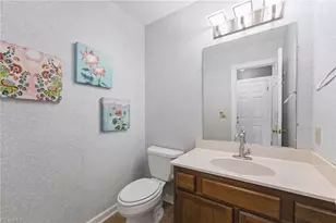 3919 Pondfield Ct, Greensboro, NC 27410 - Photo 15