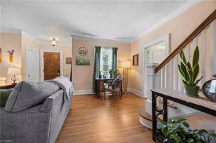 638 Colonial Dr, High Point, NC 27262 - Photo 5