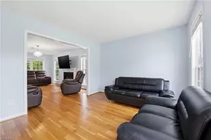 4004 Auburn Hills Dr, Greensboro, NC 27407 - Photo 5