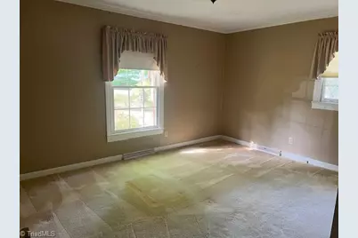 2 Echoview Circle, Lexington, NC 27292 - Photo 9