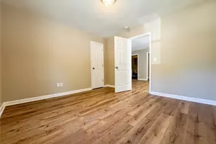 601 Huger St, Thomasville, NC 27360 - Photo 3