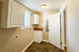 601 Huger St, Thomasville, NC 27360 - Photo 11