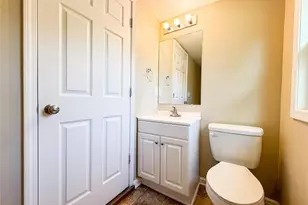 601 Huger St, Thomasville, NC 27360 - Photo 9