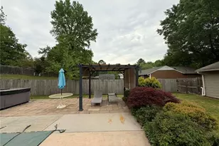 2807 Lamroc Rd, Greensboro, NC 27407 - Photo 3