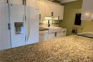 2807 Lamroc Rd, Greensboro, NC 27407 - Photo 9