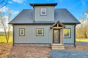 553 Graybeal Calloway Dr, West Jefferson, NC 28694 - Photo 3