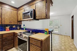 270 Oakland Ave, Mocksville, NC 27028 - Photo 9