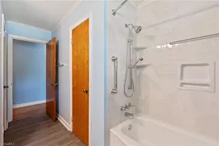 116 Lakeview Cir, Thomasville, NC 27360 - Photo 33