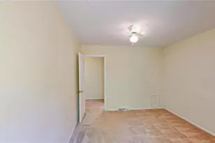 2214 Shadow Valley Rd, High Point, NC 27265 - Photo 23