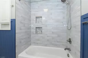2403 Running Brook Dr, Greensboro, NC 27408 - Photo 31