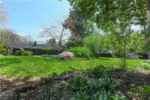 2403 Running Brook Dr, Greensboro, NC 27408 - Photo 37
