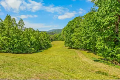 1392 Mission Road, Danbury, NC 27016 - Photo 3