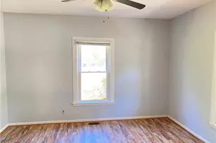 607 Forbes St, Eden, NC 27288 - Photo 11