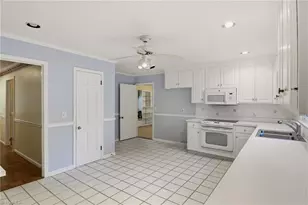 3510 Cotswold Terrace, Greensboro, NC 27455 - Photo 11