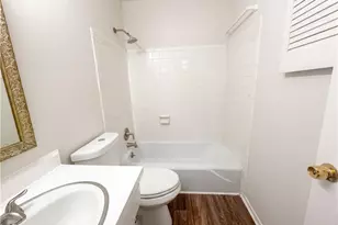 3229 Regents Park Ln, Greensboro, NC 27455 - Photo 17