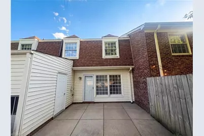 3229 Regents Park Lane #D, Greensboro, NC 27455 - Photo 5