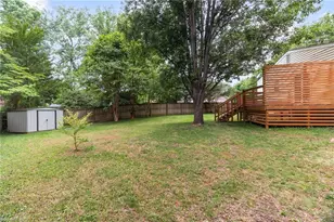 2601 Fernwood Dr, Greensboro, NC 27408 - Photo 25
