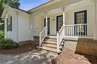148 Pinta Ct, Thomasville, NC 27360 - Photo 5