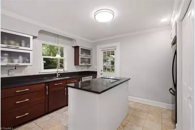 2605 Pinecroft Road, Greensboro, NC 27407 - Photo 7