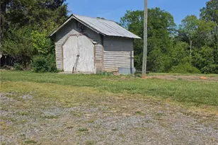 2729 Asbury Rd, Mount Airy, NC 27030 - Photo 25