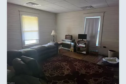 2729 Asbury Road, Mount Airy, NC 27030 - Photo 17
