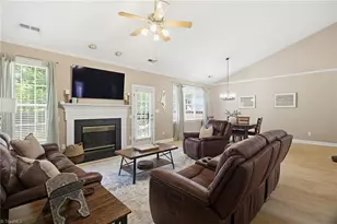4752 Barrington Pl Ct, Jamestown, NC 27282 - Photo 7
