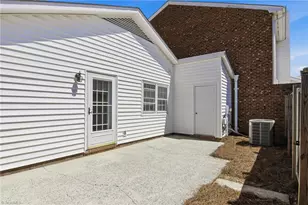 4906 Tower Rd, Greensboro, NC 27410 - Photo 23