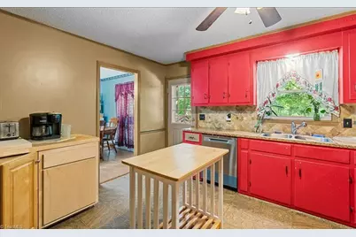 2250 Willow Bend Drive, Kernersville, NC 27284 - Photo 15