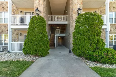 7100 W Friendly Avenue #205, Greensboro, NC 27410 - Photo 5