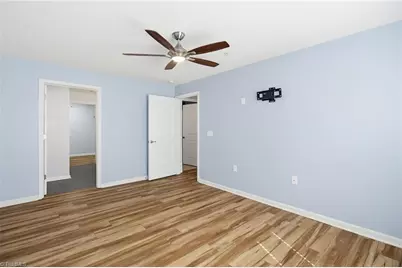 7100 W Friendly Avenue #205, Greensboro, NC 27410 - Photo 23