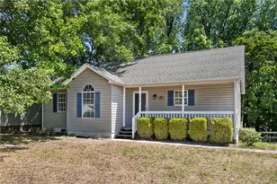 118 Hidden Hills Dr, Thomasville, NC 27360 - Photo 3