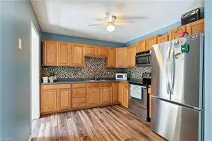 489 Eddinger Rd, Thomasville, NC 27360 - Photo 7