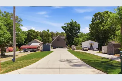 819 Hickory Point Drive, Lexington, NC 27292 - Photo 7