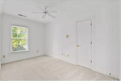 10 Elm Grove Way, Greensboro, NC 27405 - Photo 39