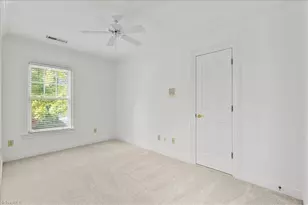 10 Elm Grove Way, Greensboro, NC 27405 - Photo 39