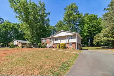 2335 Crestview Way, Winston-Salem, NC 27103 - Photo 3