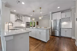 2919 Wynnewood Dr, Greensboro, NC 27408 - Photo 11
