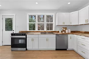 1604 Lexington Ave E, High Point, NC 27262 - Photo 5
