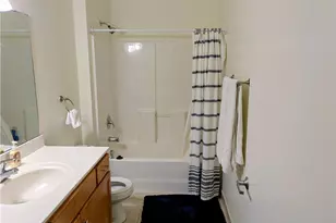 220 W Market St, Greensboro, NC 27401 - Photo 9