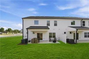 300 Goldberry Ln, Jamestown, NC 27282 - Photo 3