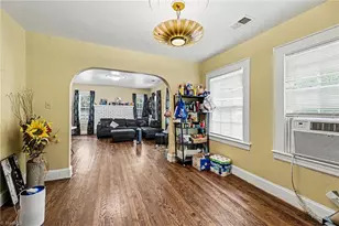 818 Hilltop St, High Point, NC 27260 - Photo 7